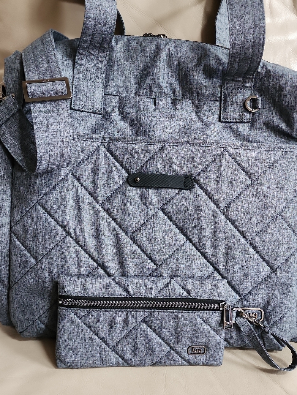 Lug Women's Gray Quilted Saunter Tote & Sway Wristlet Preowned
